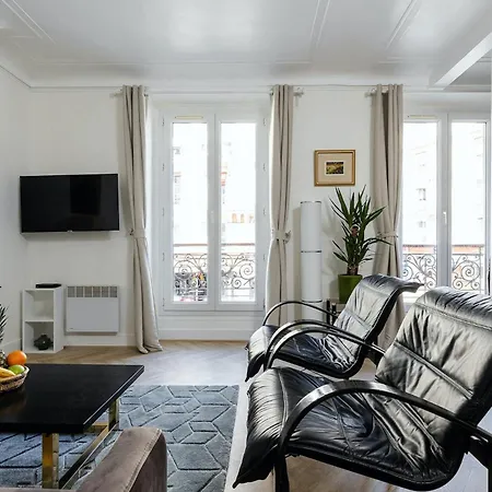 Jardin Du Luxembourg & Pantheon - Cityapartmentstay * Parigi